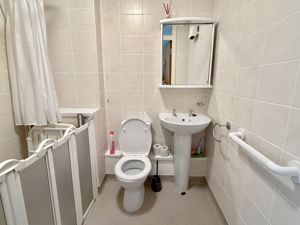 Bathroom- click for photo gallery